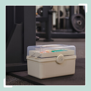 Relaxdays Pharmacy Box, 7 Compartments, First Aid Box, Home Medicine Cabinet, Plastic, H x W x D: 20.5 x 30 x 21 cm, White